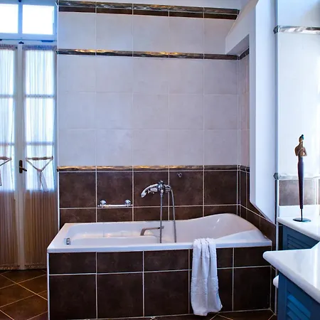 Villa Athina *